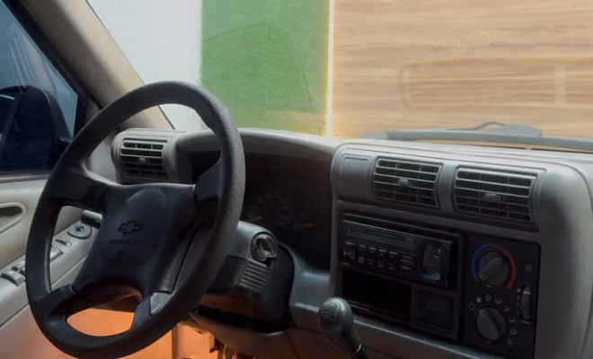 GM - Chevrolet BLAZER DLX 1999 Gasolina-7