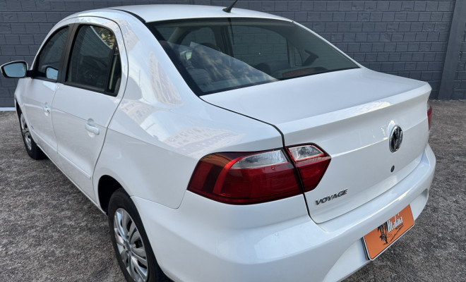 VW - VolksWagen VOYAGE 1.0/1.0 City Mi Total Flex 8V 4p 2014 Flex-2