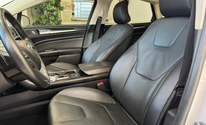 Ford Fusion Titanium 2.0 GTDI Eco. Awd Aut. 2018 Gasolina-6