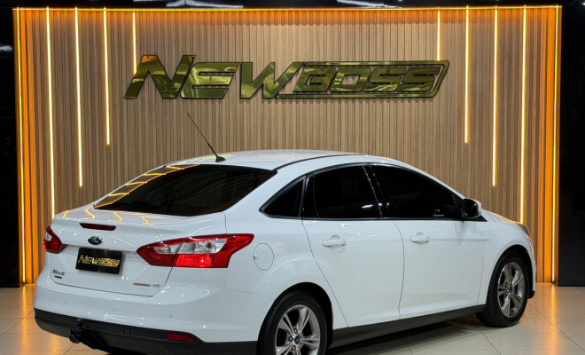 Ford Focus Sedan 2.0 16V/2.0 16V Flex 4p Aut. 2014 Flex-0
