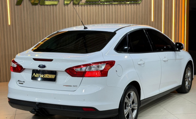 Ford Focus Sedan 2.0 16V/2.0 16V Flex 4p Aut. 2014 Flex-4