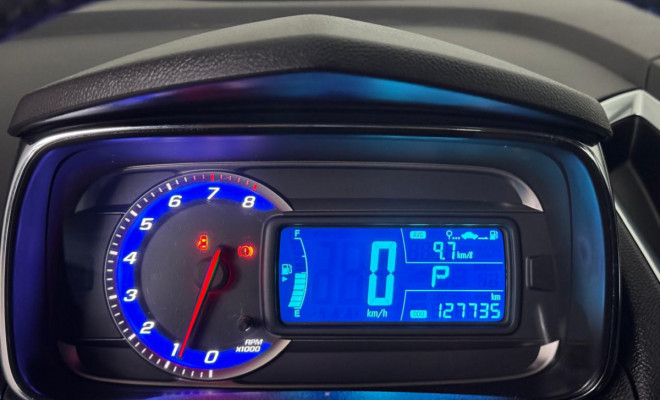 Tracker LTZ 1.8 Aut. 2014 - Completíssima, Confortável e com Boa Quilometragem!-4