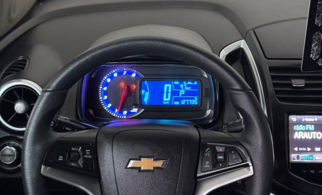 Tracker LTZ 1.8 Aut. 2014 - Completíssima, Confortável e com Boa Quilometragem!-3