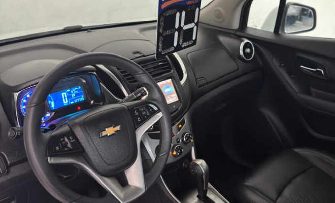 Tracker LTZ 1.8 Aut. 2014 - Completíssima, Confortável e com Boa Quilometragem!-6