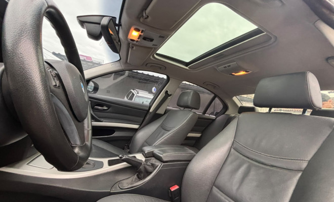 BMW 325iA 2008 Gasolina-0