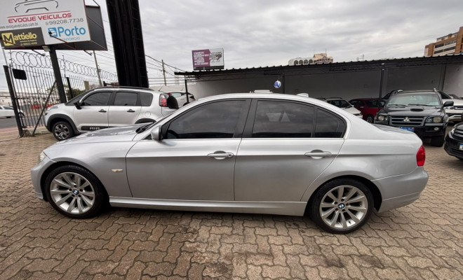 BMW 325iA 2008 Gasolina-10
