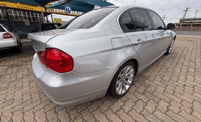 BMW 325iA 2008 Gasolina-2