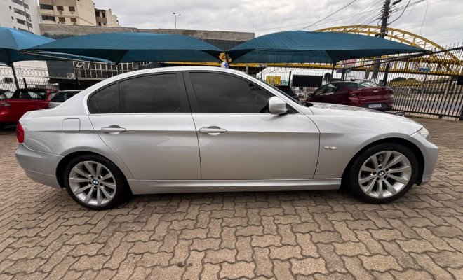 BMW 325iA 2008 Gasolina-11