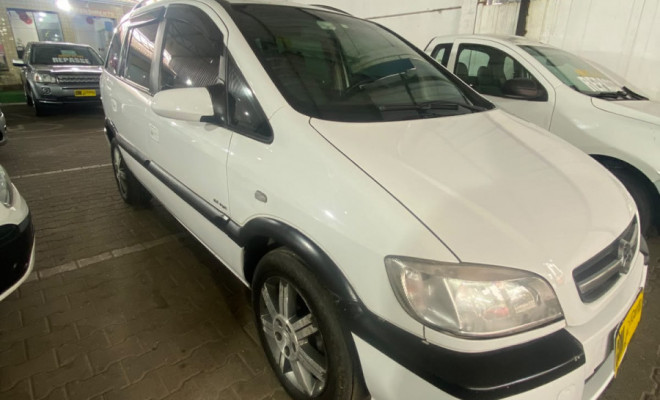 GM - Chevrolet Zafira Elite 2.0 MPFI FlexPower 8V 5p 2011 Flex-0