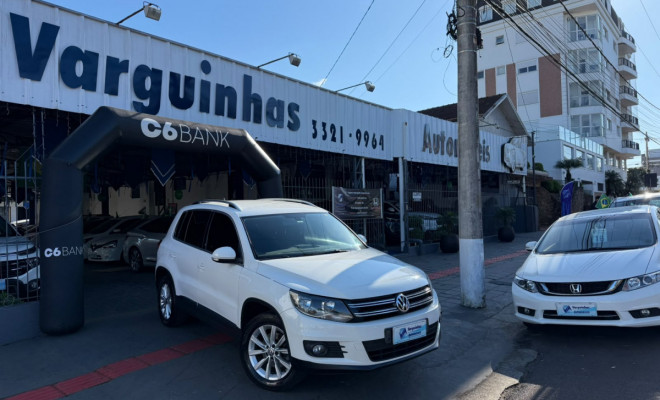 VW - VolksWagen TIGUAN 2.0 TSI 16V 200cv Tiptronic 5p 2012 Gás-2