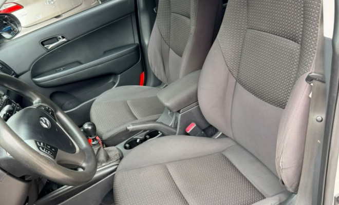 Hyundai i30 2.0 16V 145cv 5p Mec. 2012 Gasolina-7