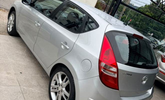 Hyundai i30 2.0 16V 145cv 5p Mec. 2012 Gasolina-3