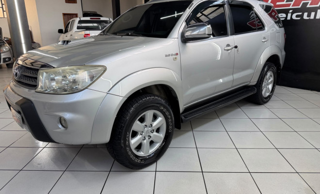 Toyota Hilux SW4 SRV D4-D 4x4 3.0 TDI Dies. Aut 2010 Diesel-13
