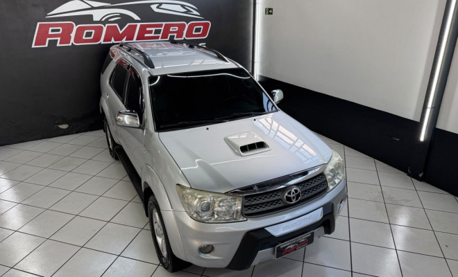 Toyota Hilux SW4 SRV D4-D 4x4 3.0 TDI Dies. Aut 2010 Diesel