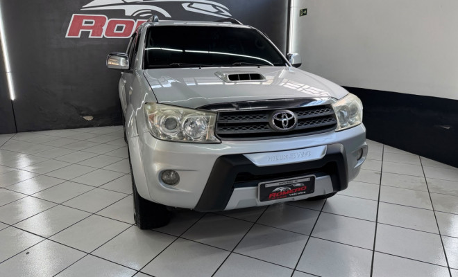 Toyota Hilux SW4 SRV D4-D 4x4 3.0 TDI Dies. Aut 2010 Diesel-3