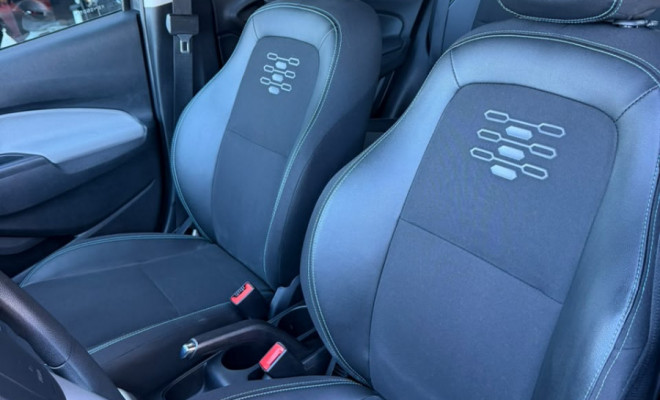 GM - Chevrolet ONIX HATCH LT 1.0 8V FlexPower 5p Mec. 2019 Flex-10