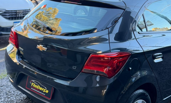 GM - Chevrolet ONIX HATCH LT 1.0 8V FlexPower 5p Mec. 2019 Flex-2