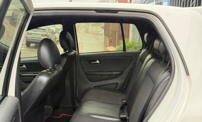 VW - VolksWagen Fox Rock in Rio 1.6 Mi Total Flex 8V 5p 2014 Flex-11