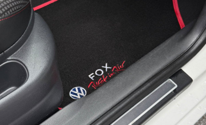 VW - VolksWagen Fox Rock in Rio 1.6 Mi Total Flex 8V 5p 2014 Flex-8