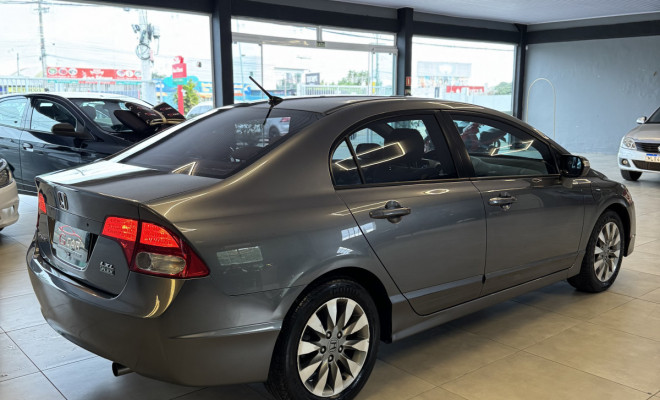 Honda Civic Sed. LXL/LXL SE 1.8 Flex 16V Mec. 2011 Flex-2