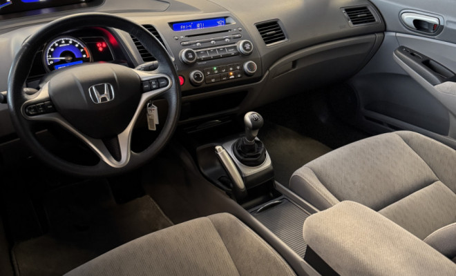 Honda Civic Sed. LXL/LXL SE 1.8 Flex 16V Mec. 2011 Flex-8