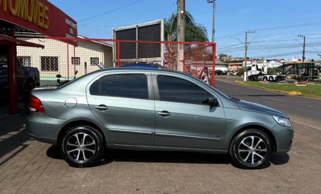 VW - VolksWagen VOYAGE TREND 1.6 Mi Total Flex 8V 4p 2010 Flex-4