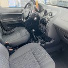 Ford Fiesta Personnalité 1.0 8V 66cv 5p 2004 Gasolina-6