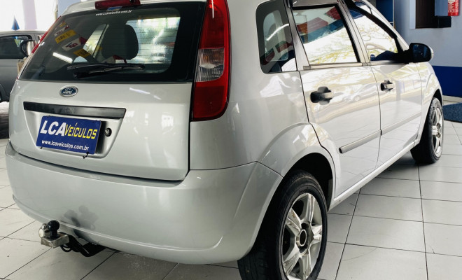 Ford Fiesta Personnalité 1.0 8V 66cv 5p 2004 Gasolina-4