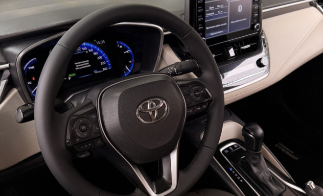 Toyota Corolla Altis Prem. 1.8 Aut. (Híbrido) 2023 Híbrido-9