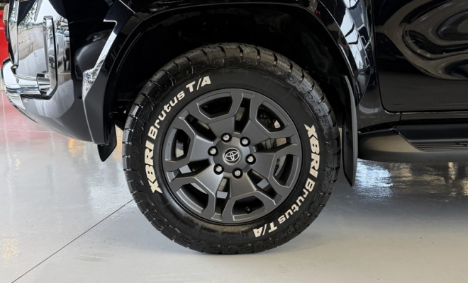 Toyota Hilux CD SRX Plus 4x4 2.8 TDI Die. Aut. 2024 Diesel-4