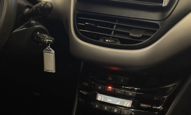 Peugeot 208 Griffe 1.6 Flex 16V 5p Aut. 2019 Flex-0