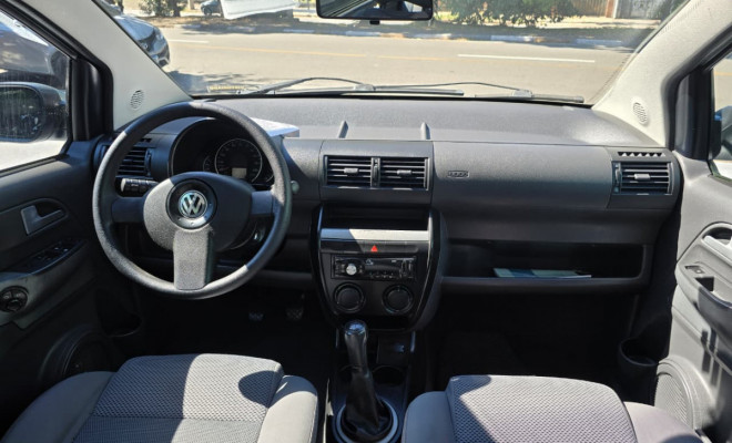 VW - VolksWagen Fox 1.0 Mi Total Flex 8V 5p 2010 Flex-9