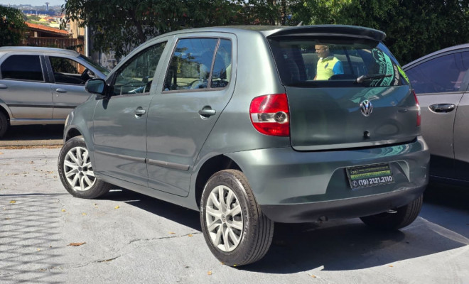 VW - VolksWagen Fox 1.0 Mi Total Flex 8V 5p 2010 Flex-2