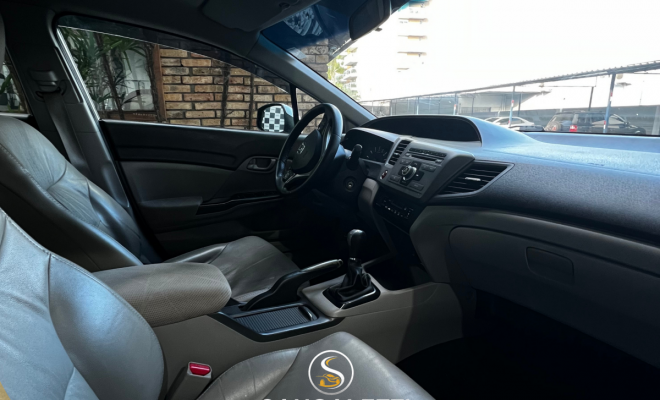 Honda Civic Sedan LXS 1.8/1.8 Flex 16V Mec. 4p 2014 Flex-6