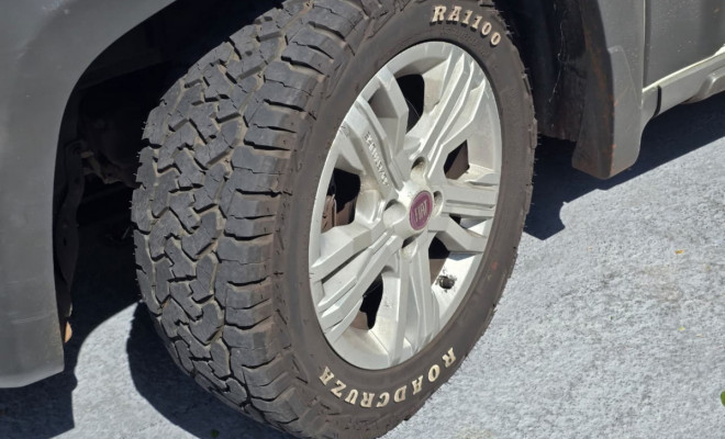Fiat Idea Adv./ Adv.LOCK.Dualogic 1.8 Flex 5p 2014 Flex-5