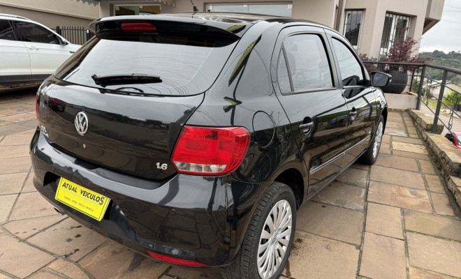 VW - VolksWagen Gol (novo) 1.6 Power/Highi T.Flex 8v 4P 2013 Flex-1