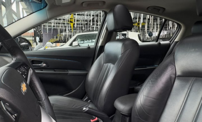 GM - Chevrolet CRUZE HB Sport LTZ 1.8 16V FlexP. 5p Aut 2014 Flex-7