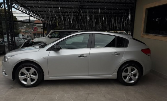 GM - Chevrolet CRUZE HB Sport LTZ 1.8 16V FlexP. 5p Aut 2014 Flex-4