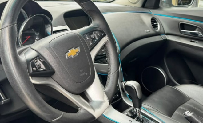 GM - Chevrolet CRUZE HB Sport LTZ 1.8 16V FlexP. 5p Aut 2014 Flex-10