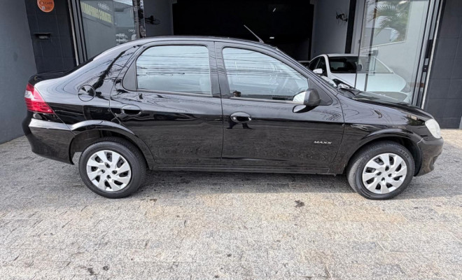 GM - Chevrolet PRISMA  Sed. Maxx/ LT 1.4 8V ECONOF. 4p 2011 Flex-8