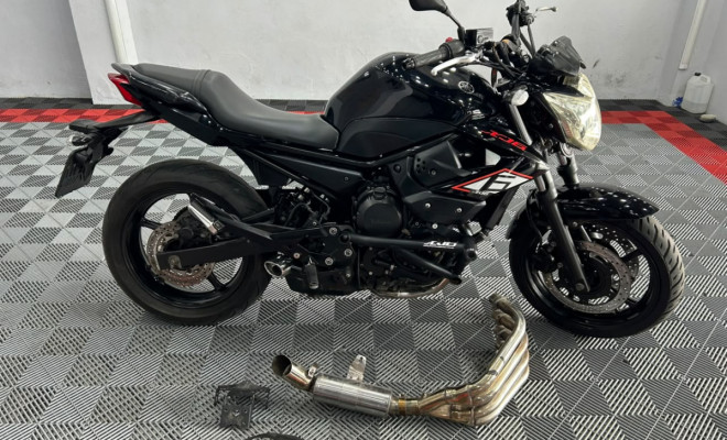 YAMAHA XJ6 N/ABS 2011 Gasolina-9