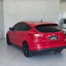 Focus 2.0 SE Aut. 2014 - Completíssimo, Confortável e com Boa Quilometragem!-13