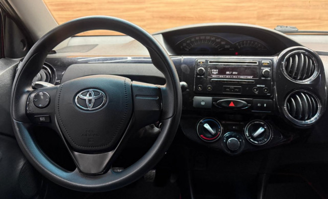 Toyota ETIOS XS Sedan1.5 Flex 16V 4p Mec. 2016-5