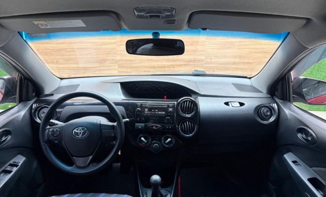 Toyota ETIOS XS Sedan1.5 Flex 16V 4p Mec. 2016-3