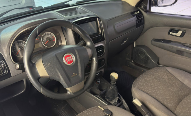 Fiat Strada Trekking 1.6 16V Flex CD 2013-4