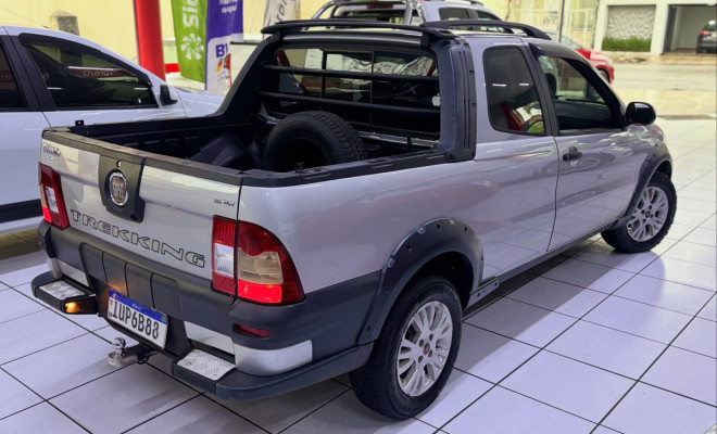 Fiat Strada Trekking 1.6 16V Flex CD 2013-3