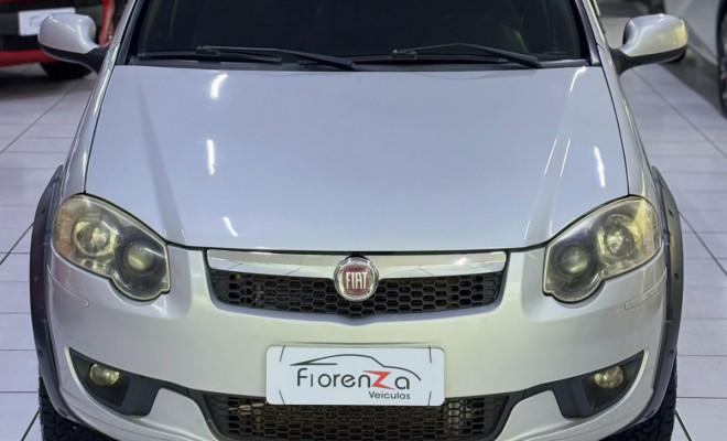 Fiat Strada Trekking 1.6 16V Flex CD 2013-0