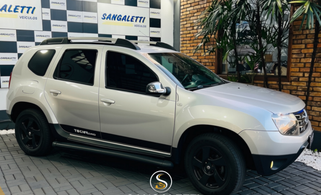 Renault DUSTER Dynamique 4x4 2.0 Hi-Flex 16V Mec 2013 Flex