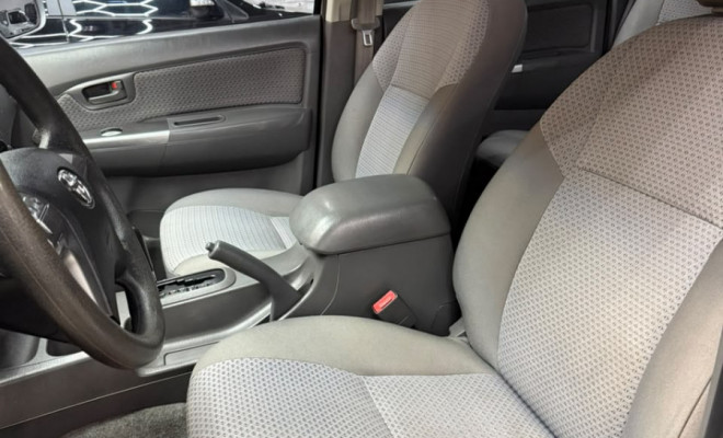 Toyota Hilux CD SRV 4x4 2.7 Flex 16V Aut. 2014-11