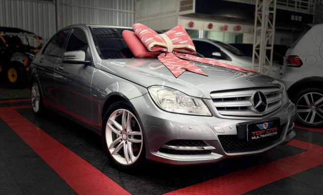 Mercedes-Benz C-180 CGI Classic 1.8 16V 156cv Aut. 2012 Gasolina